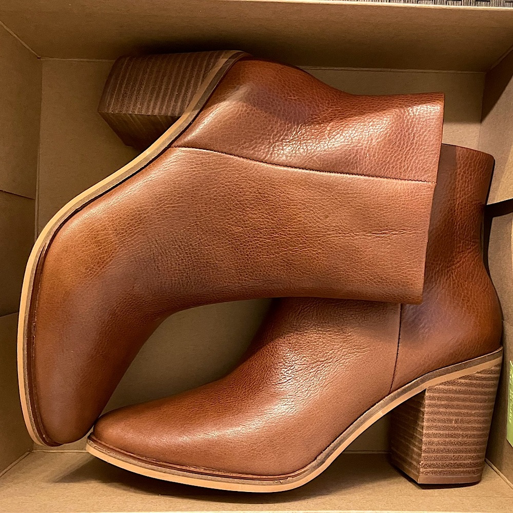 New Lucky Brand leather boots